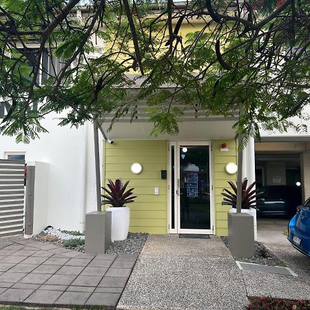 Redcliffe Motor Inn Экстерьер фото
