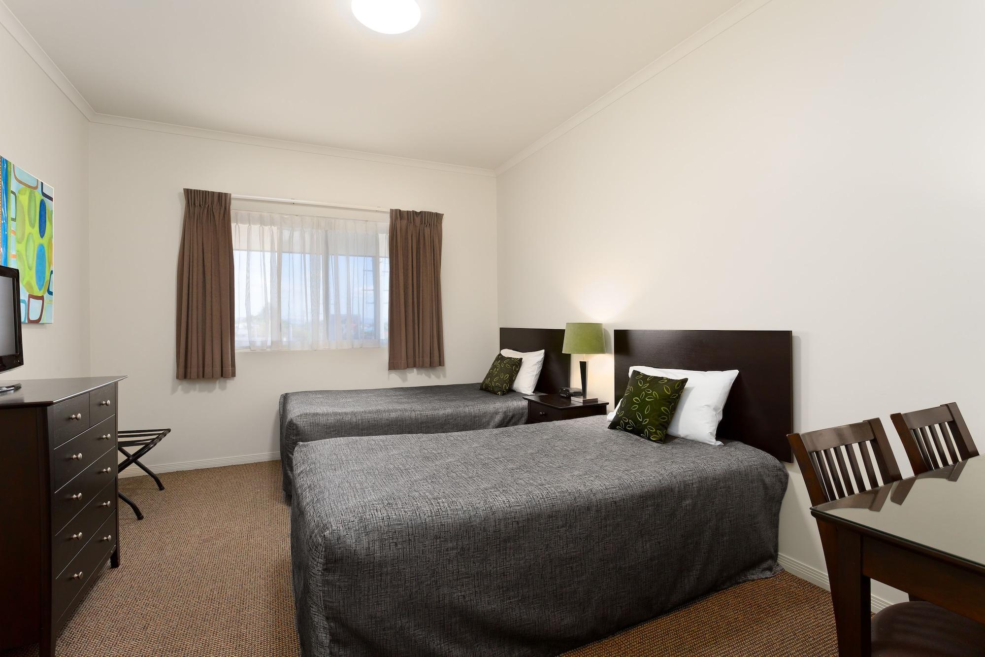 Redcliffe Motor Inn Экстерьер фото