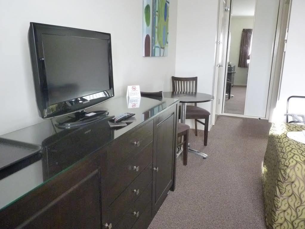 Redcliffe Motor Inn Экстерьер фото