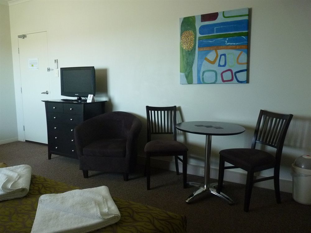 Redcliffe Motor Inn Экстерьер фото